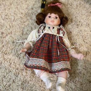 ❄️Porcelain Collectors Doll❄️
